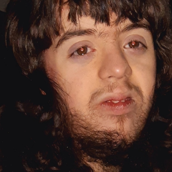 Meet your Posher, Theda. I *need* to sell here!! 😍❤️ - Picture 16 of 16